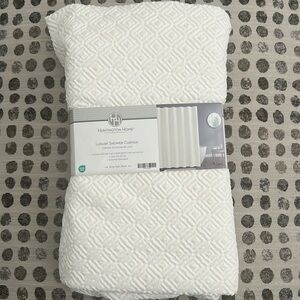 NWT lightweight shower curtain